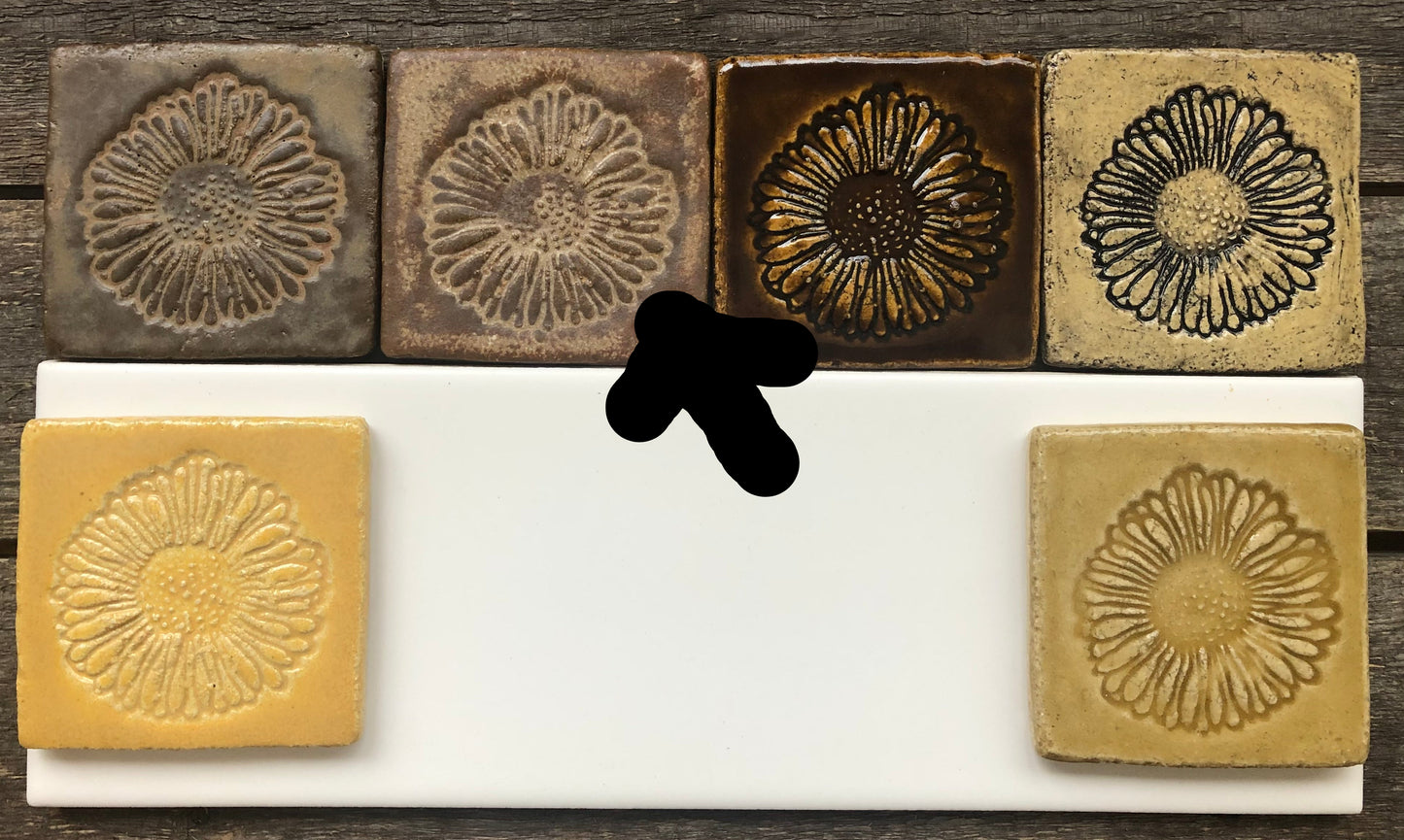 Starting top left, from L to R: Acorn Sheen, Milkshake, Root Beer, Rusticated, Hay Bale, Duck
Feet