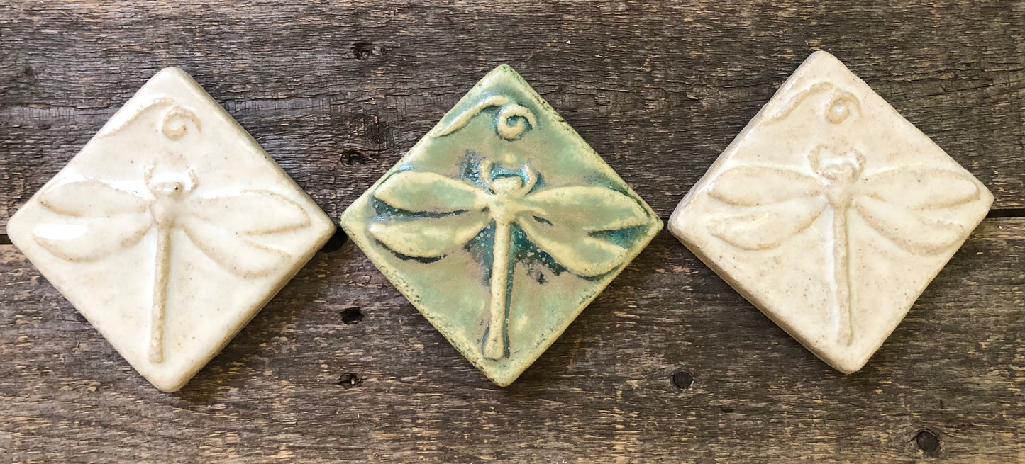 3” x 3” Dragonfly-Diagonal