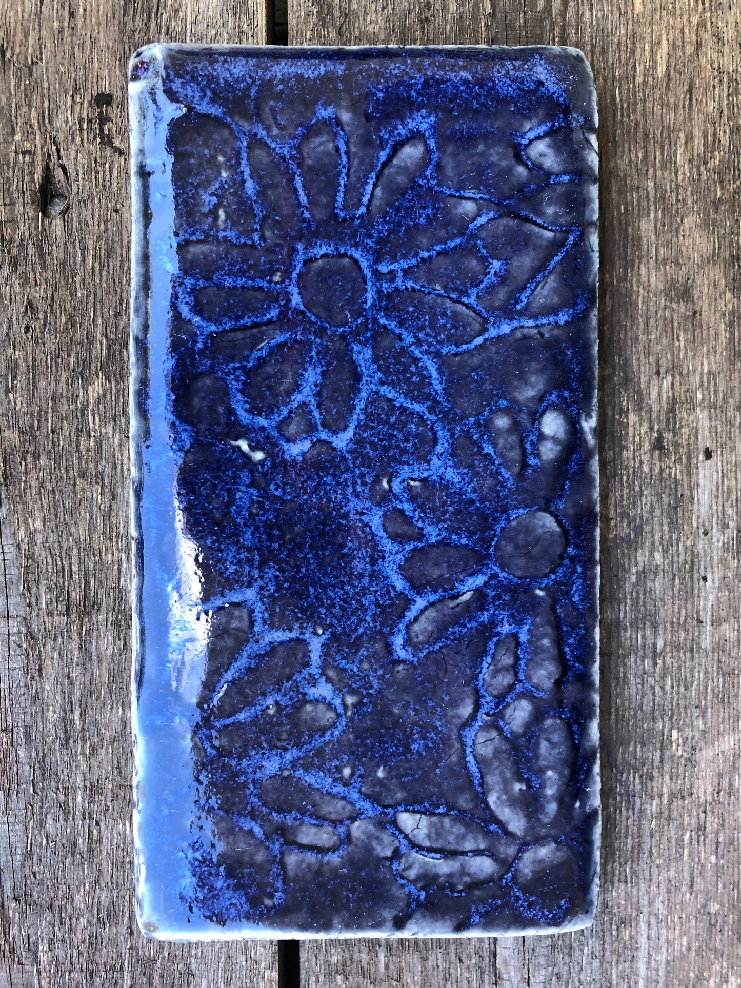 3"x 6" Embossed Daisy
