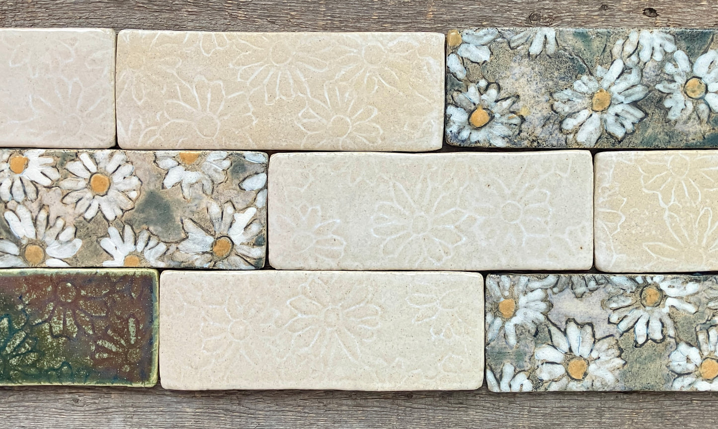 3" x 9" Embossed Daisy Tile (Subway style)