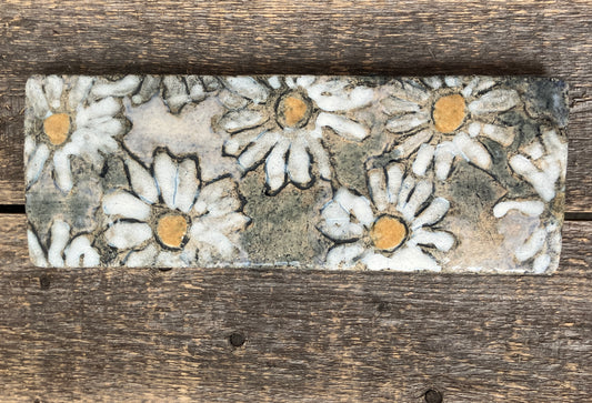 3" x 9" Embossed Daisy Tile (Subway style)
