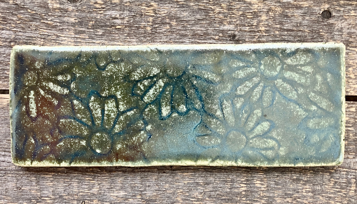 3" x 9" Embossed Daisy Tile (Subway style)
