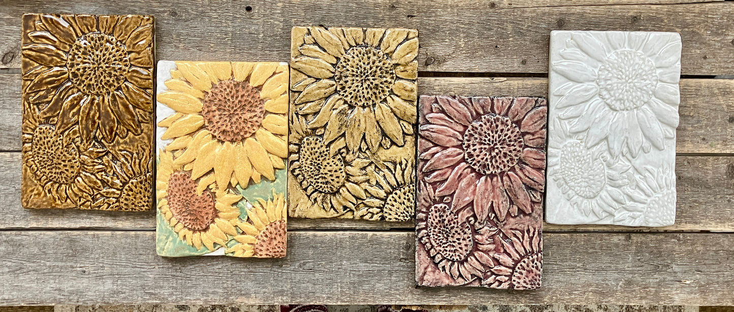 6" x 9" Sunflower Trio Tile