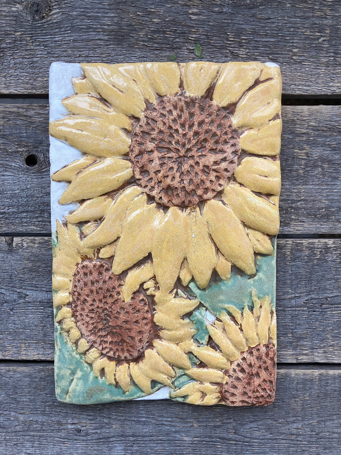 6" x 9" Sunflower Trio Tile