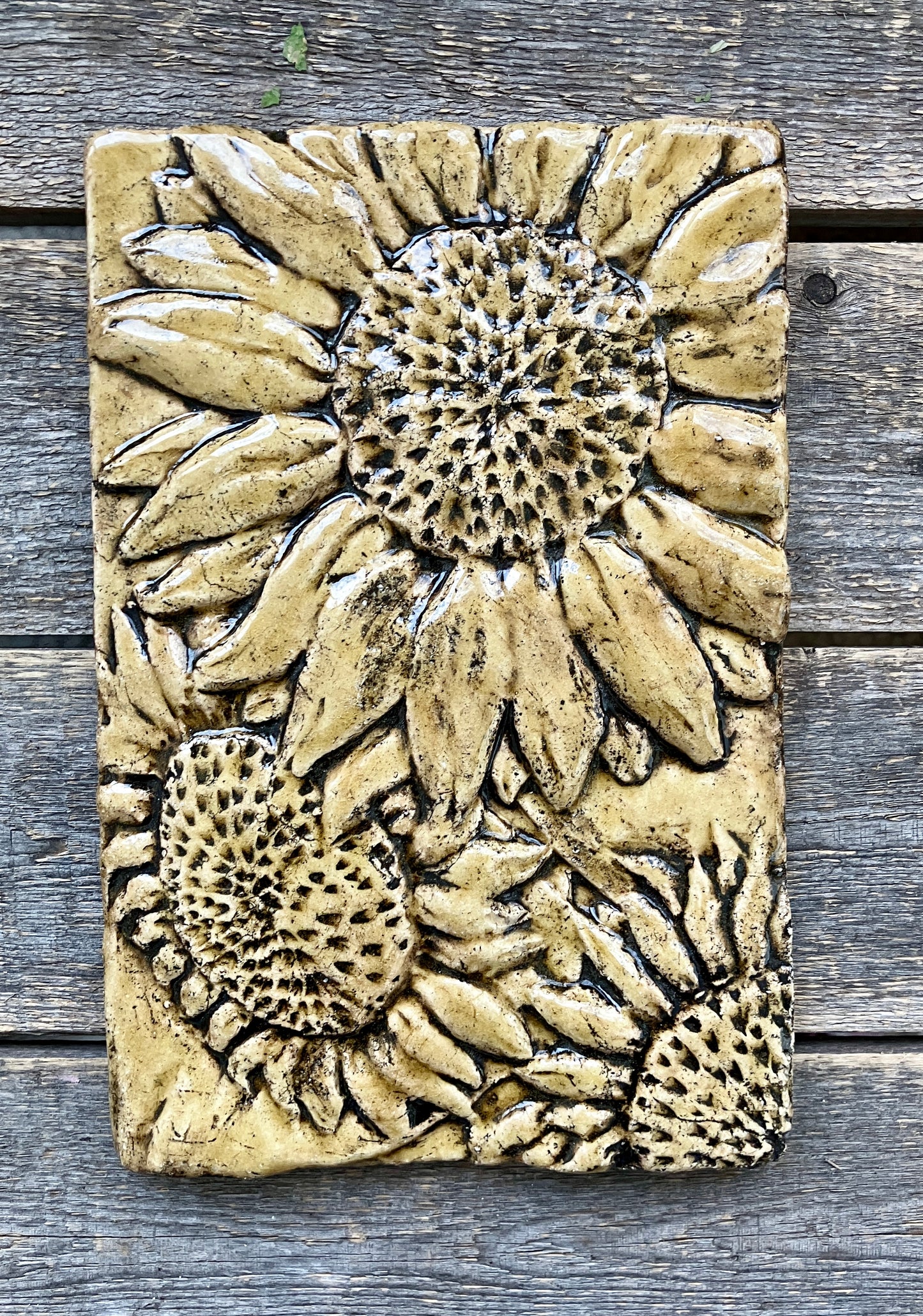 6" x 9" Sunflower Trio Tile